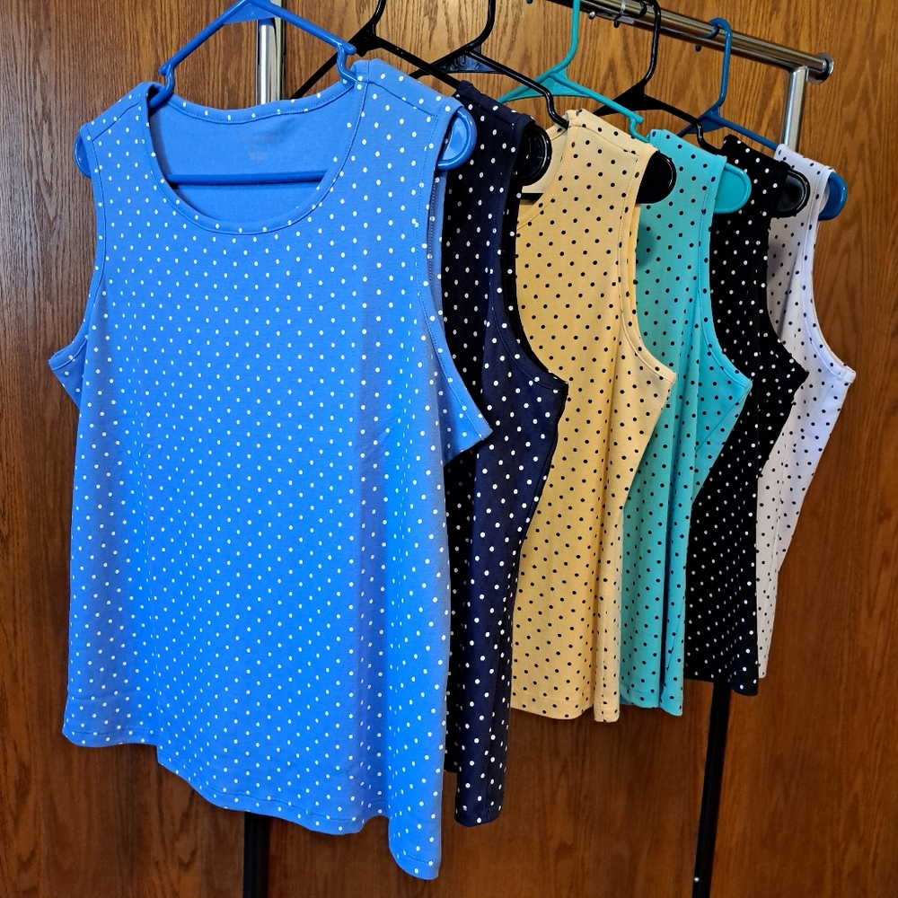 Bundle of 6 EUC Dot Tank Tops, Size LP